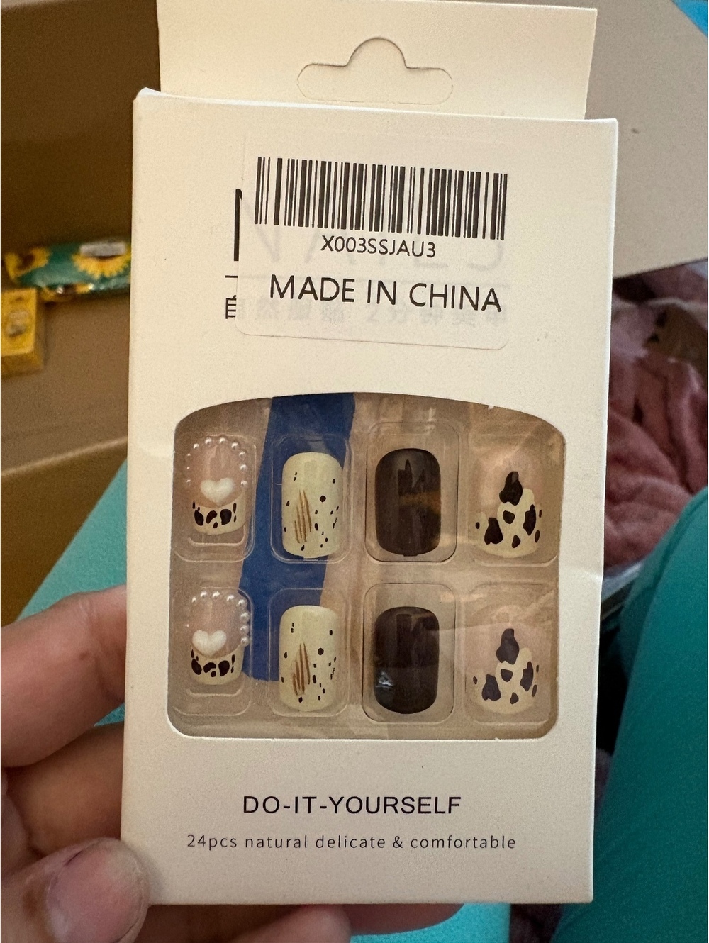 Cow design Do-It-Yourself 24pcs False Nails Set